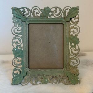 VINTAGE MINI GREEN METAL FRAME